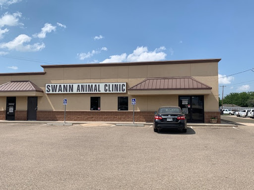 Swann Animal Clinic at 45th (for emergencies before 8:30 PM please call our Urgent Care Clinic)
