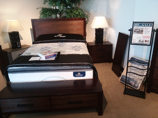 Furniture Store «Rooms To Go Furniture Store - Port Richey», reviews and photos, 9500 Scenic Dr, Port Richey, FL 34668, USA