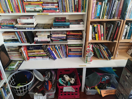 Thrift Store «Twice Is Nice Thrift Shop», reviews and photos, 607 W Elm St, Urbana, IL 61801, USA