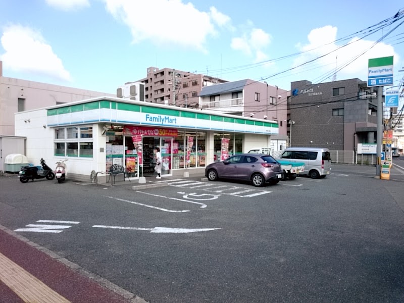 ファミリーマート 神松寺二丁目店