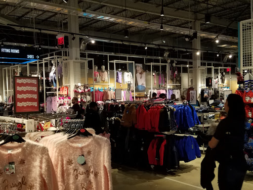 Shopping Mall «Freehold Raceway Mall», reviews and photos, 3710 U.S. 9, Freehold, NJ 07728, USA