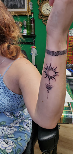 Explore side of the hand tattoo ideas, creative tattoo ideas in Abilene, available at La Leyenda Tattoo Co