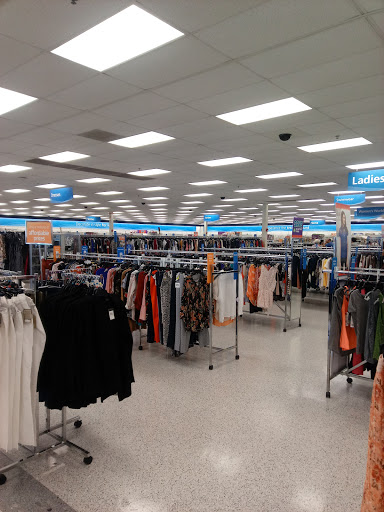 Clothing Store «Ross Dress for Less», reviews and photos, 1125 Woodruff Rd, Greenville, SC 29607, USA