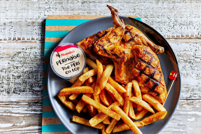 Comments and reviews of Nando's Colliers Wood