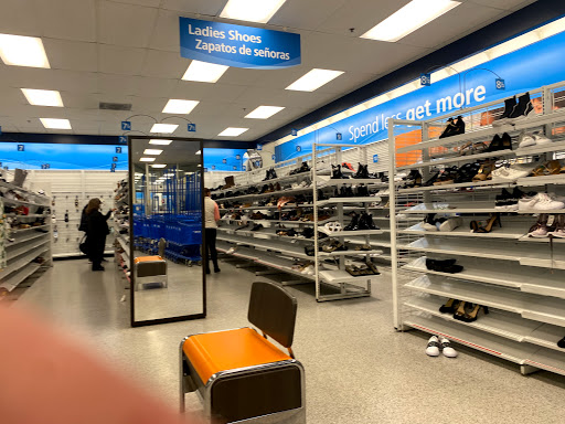 Clothing Store «Ross Dress for Less», reviews and photos, 4404 Dallas Fort Worth Turnpike, Dallas, TX 75211, USA