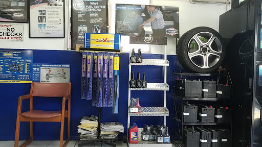 Auto Repair Shop «World Tire & Auto Repair», reviews and photos, 1314 N Federal Hwy, Hollywood, FL 33020, USA
