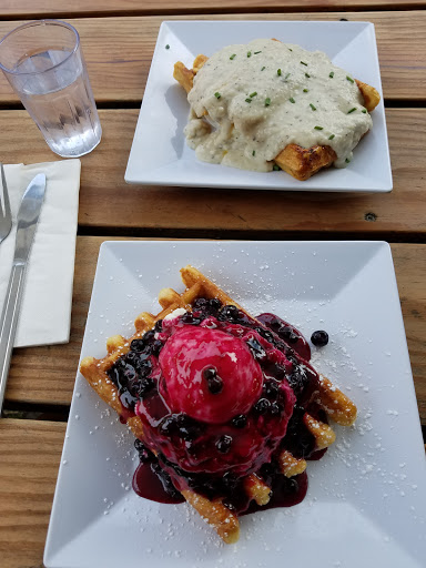 Breakfast Restaurant «The Waffle Window», reviews and photos, 3610 SE Hawthorne Blvd, Portland, OR 97214, USA