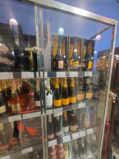 Wine Store «BevMo!», reviews and photos, 6712 W Bell Rd, Glendale, AZ 85308, USA