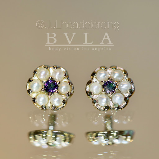 Explore great shoulder tattoo ideas, creative tattoo ideas in Alhambra, available at JuL head