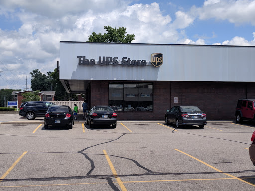 Shipping and Mailing Service «The UPS Store», reviews and photos, 3129 E 25th St, Columbus, IN 47203, USA