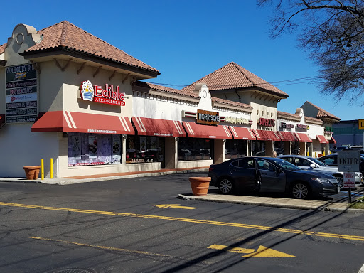 Shopping Mall «Plainview Shopping Center», reviews and photos, 381 S Oyster Bay Rd, Plainview, NY 11803, USA