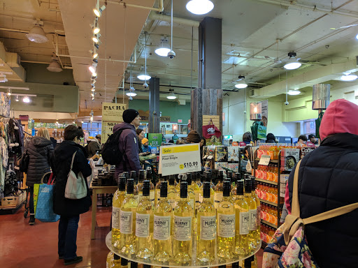 Grocery Store «Whole Foods Market», reviews and photos, 1640 Chicago Ave, Evanston, IL 60201, USA