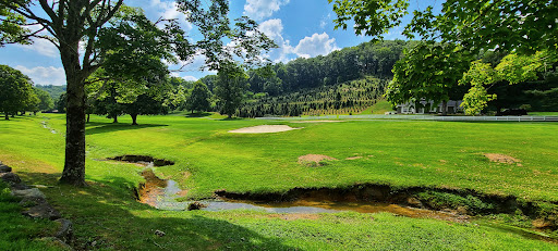 Golf Course «Mountain Glen Golf Club», reviews and photos, 1 Club house Dr, Newland, NC 28657, USA