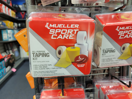 Sporting Goods Store «Big 5 Sporting Goods - McMinnville», reviews and photos, 2525 OR-99W, McMinnville, OR 97128, USA