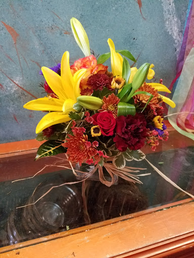 Florist «Four Seasons Florist», reviews and photos, 3482 Drusilla Ln Ste. G, Baton Rouge, LA 70809, USA