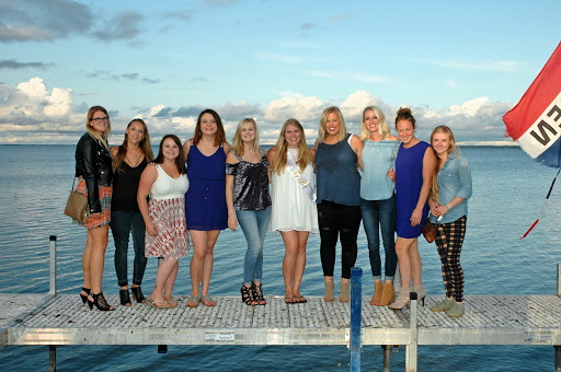 Restaurant «Beach Bums Bar & Eatery», reviews and photos, 35776 Co Hwy 72, Battle Lake, MN 56515, USA