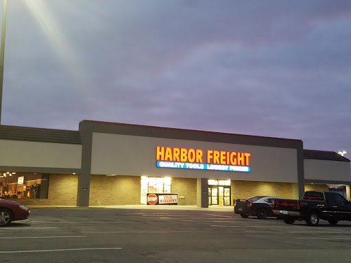 Hardware Store «Harbor Freight Tools», reviews and photos, 1735 E North Ave, Belton, MO 64012, USA