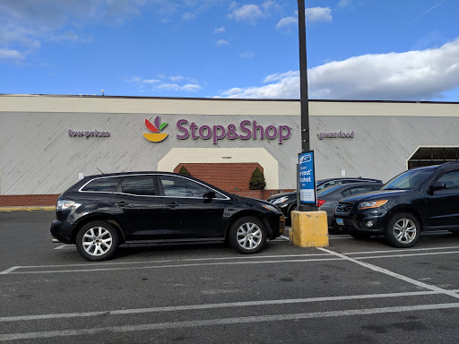 Supermarket «Super Stop & Shop», reviews and photos, 410 Reidville Dr, Waterbury, CT 06705, USA