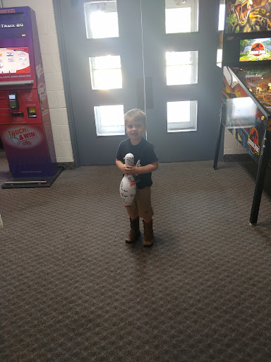 Bowling Alley «Skylane Bowling», reviews and photos, 8311 Windham St, Garrettsville, OH 44231, USA