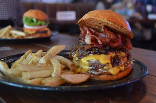 Louie Burger Americana Guadalajara