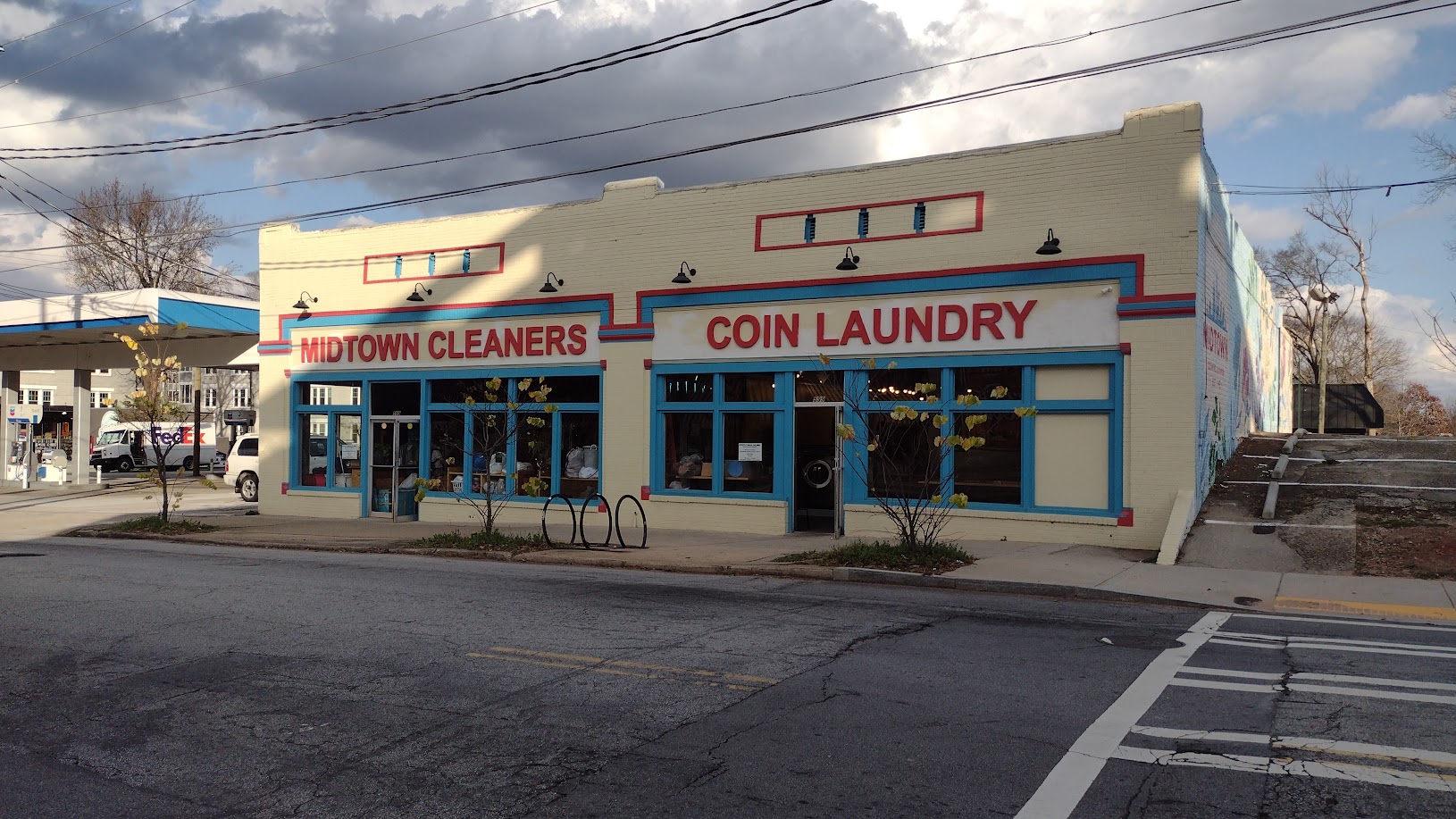 Midtown Cleaners & Laundry