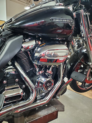 Harley-Davidson Dealer «Outlaw Harley-Davidson», reviews and photos, 3100 Northwest Jefferson, Blue Springs, MO 64015, USA