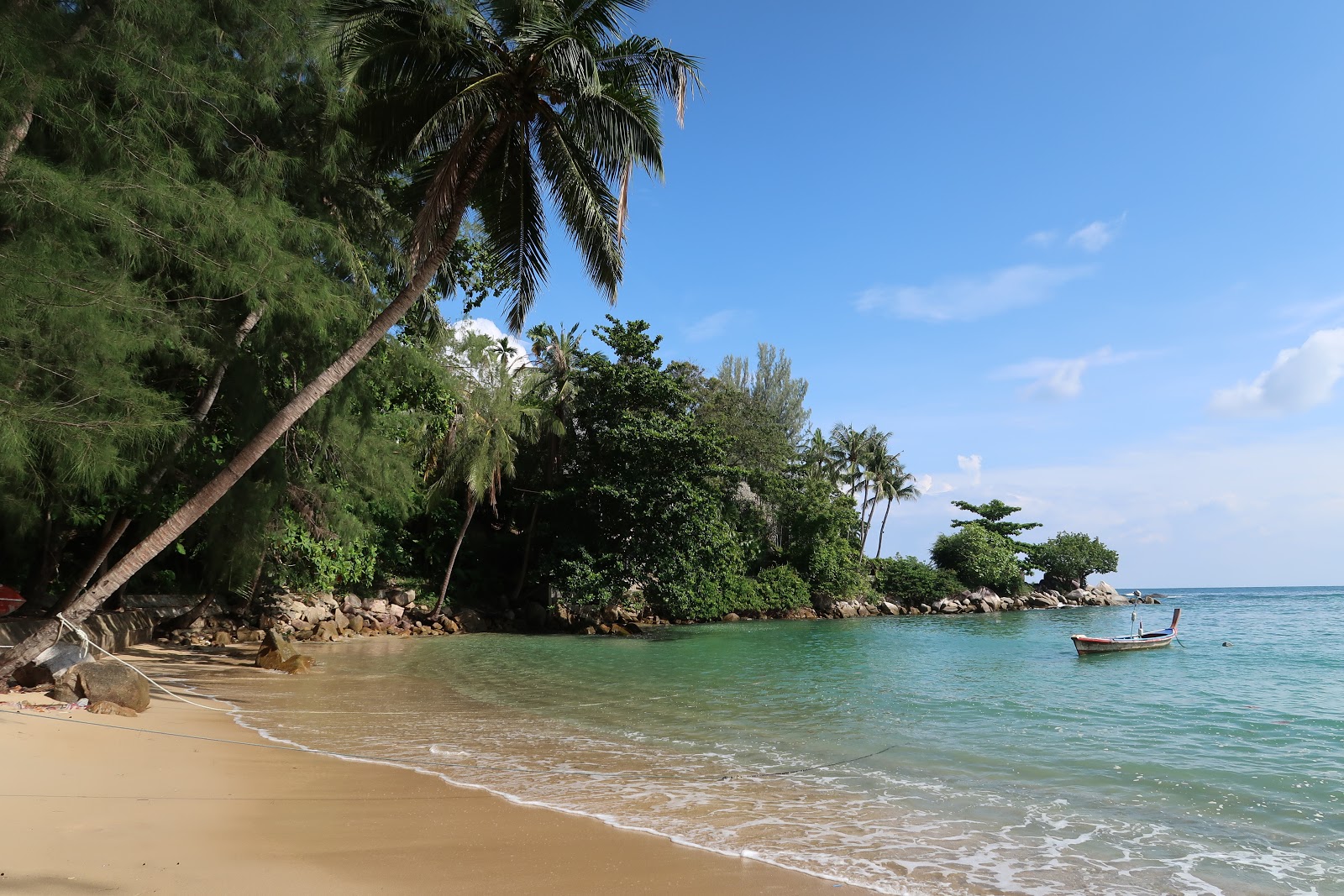 Foto van Hua Beach met beige zand oppervlakte