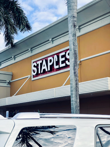 Office Supply Store «Staples», reviews and photos, 13640 N Kendall Dr, Miami, FL 33186, USA