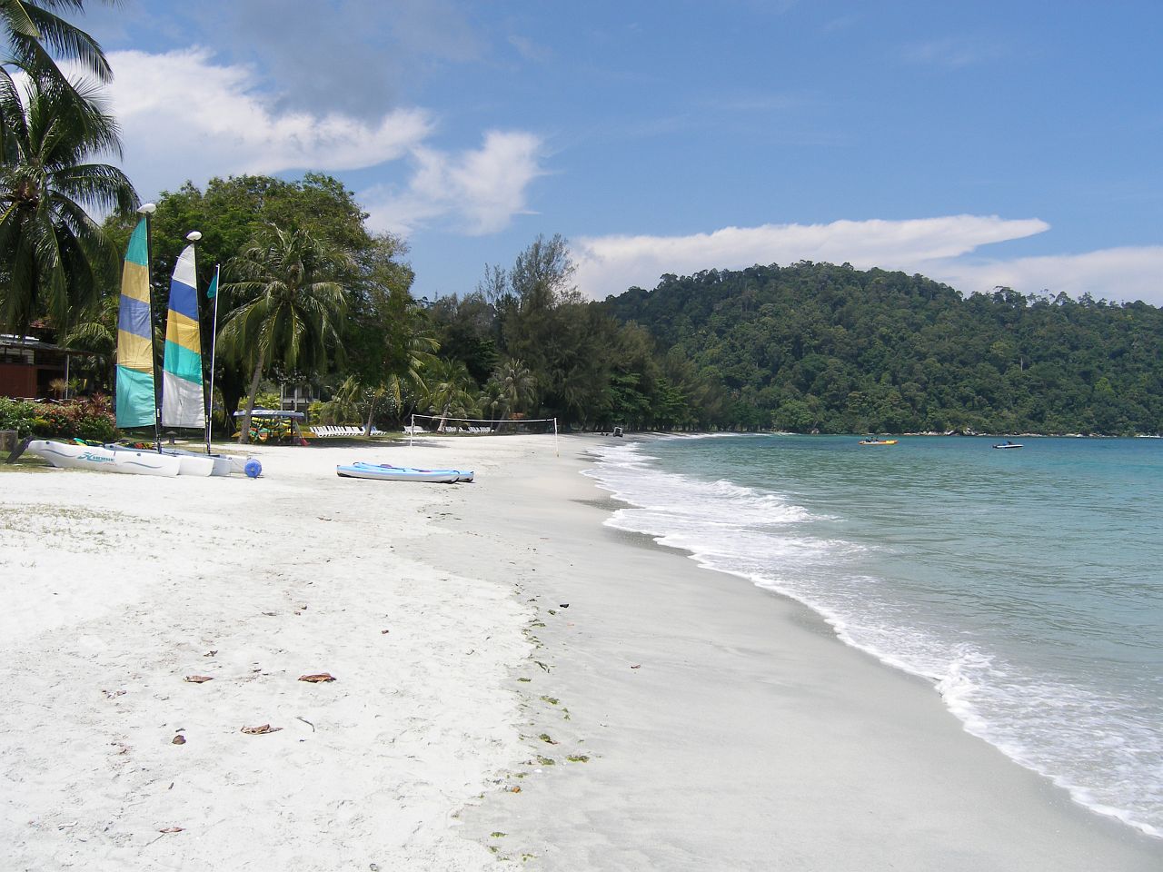 Photo of Teluk Belanga Beach with bright sand surface