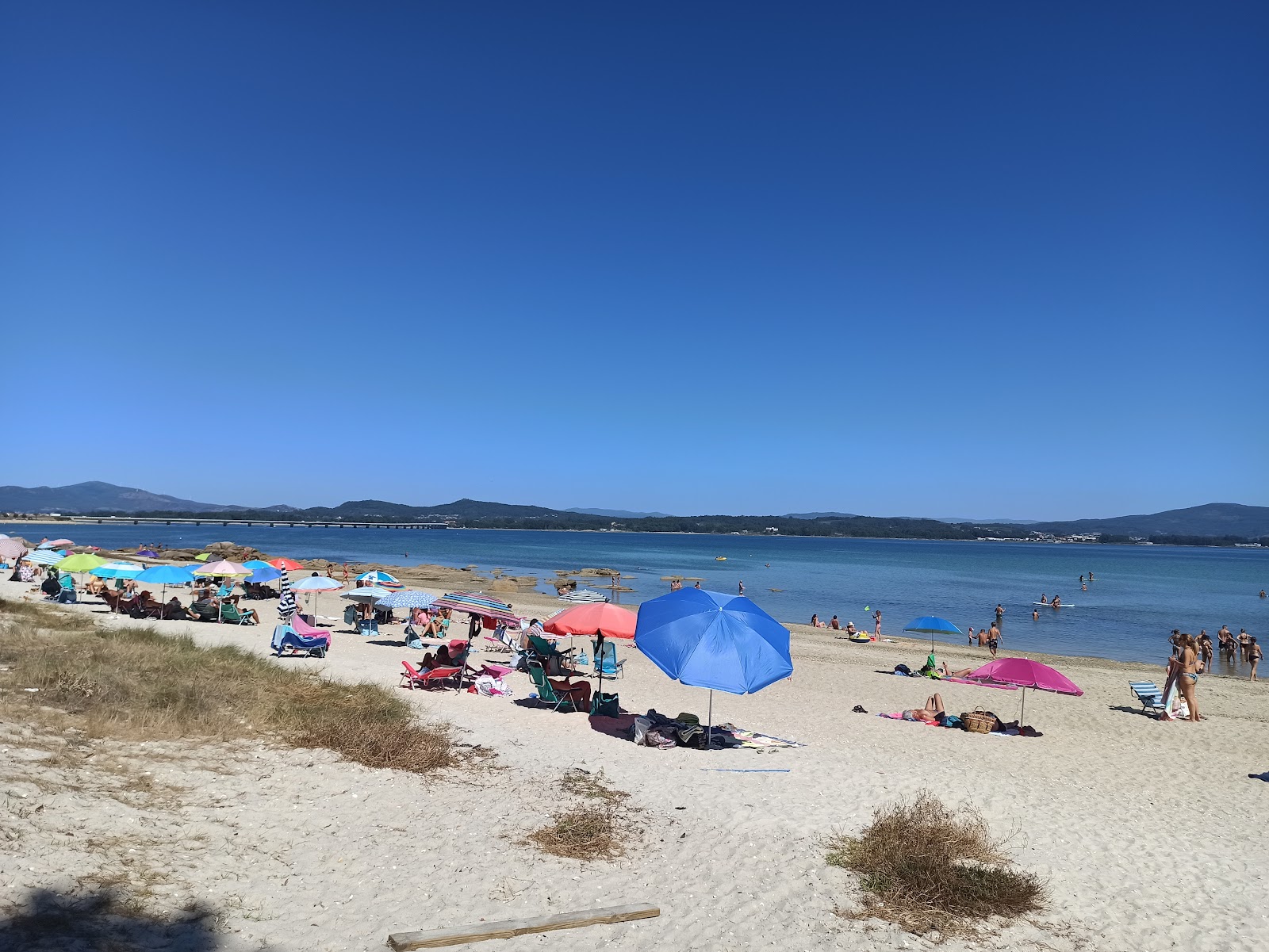 Praia de Camaxinas'in fotoğrafı çok temiz temizlik seviyesi ile