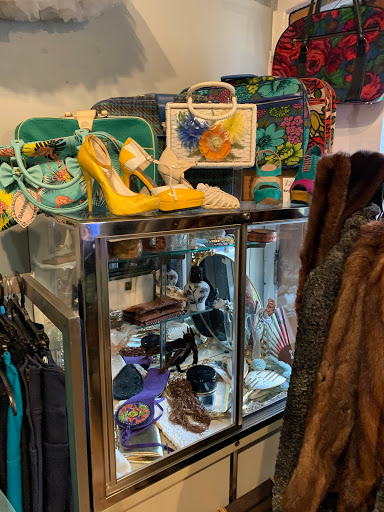 Boutique «Clash Gallery & Boutique», reviews and photos, 521 E 5th St, Dayton, OH 45402, USA