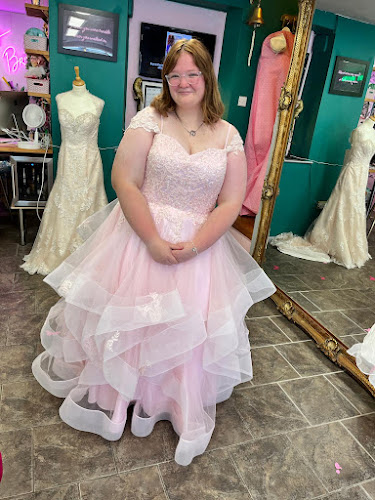 Reviews of Pink Butterfly Brides in Bridgend - Event Planner