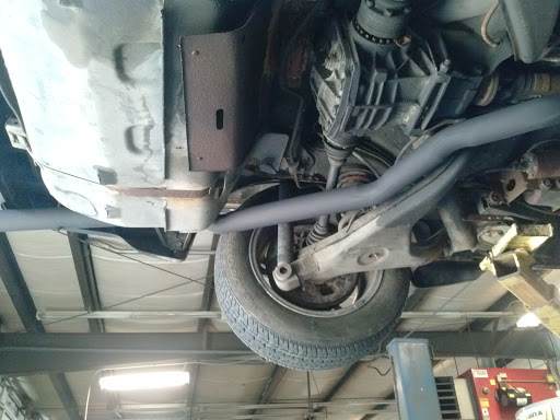 Auto Repair Shop «Meineke Car Care Center», reviews and photos, 79 W Mercury Blvd, Hampton, VA 23669, USA