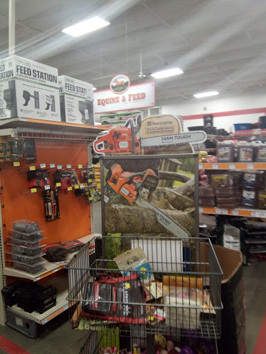 Home Improvement Store «Tractor Supply Co.», reviews and photos, 2091 E Main St, Spartanburg, SC 29307, USA