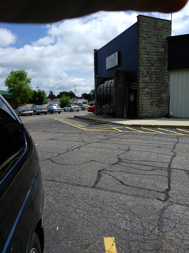 Thrift Store «St Vincent de Paul Kenosha Thrift Store», reviews and photos, 7531 30th Ave, Kenosha, WI 53142, USA