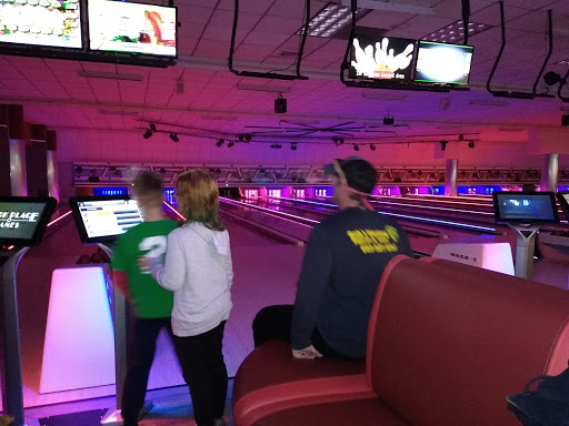 Bowling Alley «Park Place Lanes», reviews and photos, 16 Rockingham Rd, Windham, NH 03087, USA