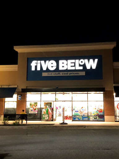 Variety Store «Five Below», reviews and photos, 781 Shoppes Blvd, North Brunswick Township, NJ 08902, USA