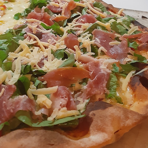 Opiniones de Pizza E Piu en Ciudad de la Costa - Pizzeria