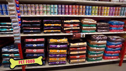 Pet Supply Store «Bone-A-Patreat», reviews and photos, 4110 University Ave, Des Moines, IA 50311, USA