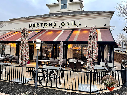 Shopping Mall «The Promenade Shops at Evergreen Walk», reviews and photos, 501 Evergreen Way #503, South Windsor, CT 06074, USA