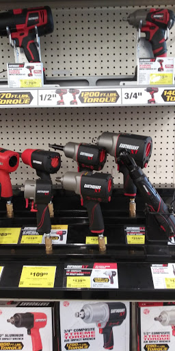 Hardware Store «Harbor Freight Tools», reviews and photos, 1349 N Blackstone Ave, Fresno, CA 93703, USA