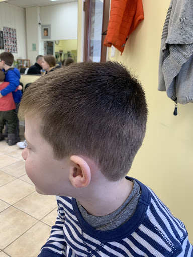 Barber Shop «Old Town Barber Shop», reviews and photos, 222 N Lee St # 2, Alexandria, VA 22314, USA