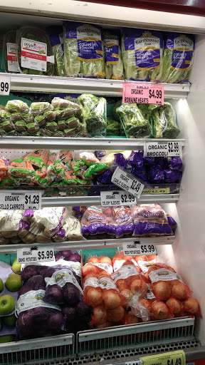 Grocery Store «Food Farm Supermarket», reviews and photos, 351 N Central Ave, Valley Stream, NY 11580, USA