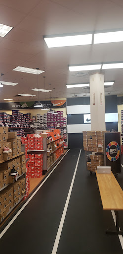 Shoe Store «Shoe Carnival», reviews and photos, 4125 Phoenix Ave, Fort Smith, AR 72903, USA