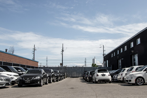 Luxury car dealers Toronto