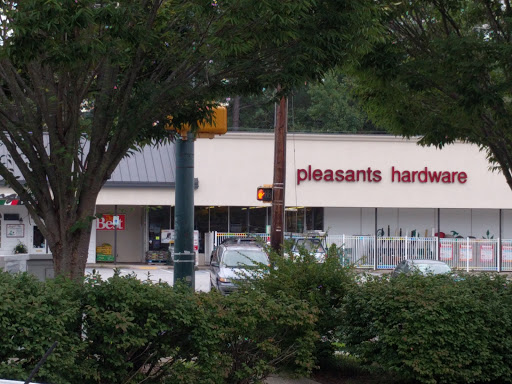 Hardware Store «Pleasants Hardware», reviews and photos, 423 N Ridge Rd, Richmond, VA 23229, USA