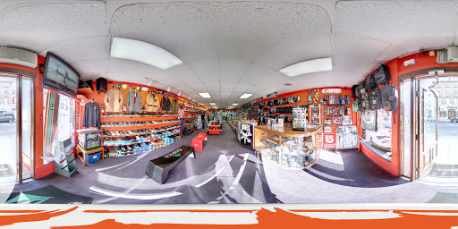 Skateboard Shop «Funtastik Skate and Snowboard Shop», reviews and photos, 18 W Main St, Mechanicsburg, PA 17055, USA