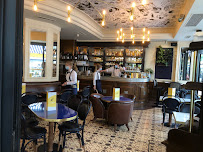 Atmosphère du Restaurant P'tit Coco à Paris - n°10