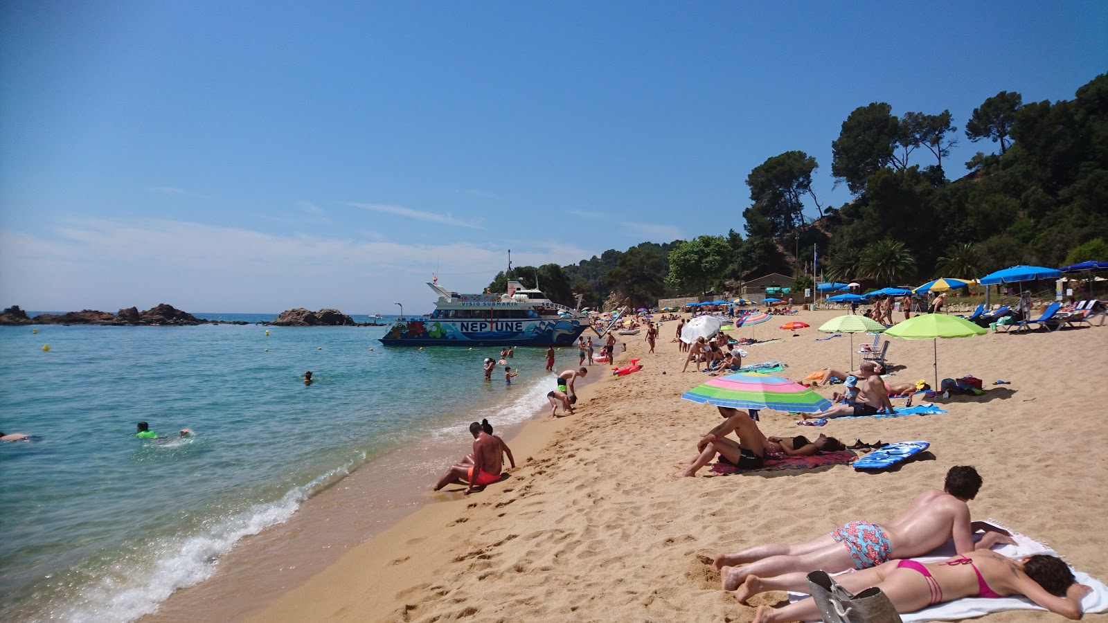 Fotografie cu Playa Santa Cristina - locul popular printre cunoscătorii de relaxare