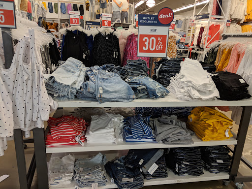 Clothing Store «Old Navy», reviews and photos, 1172 Great Mall Dr, Milpitas, CA 95035, USA